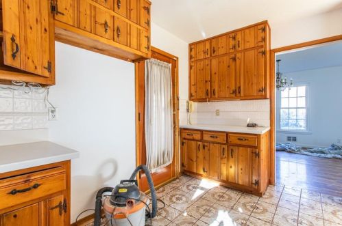 1879 Audubon Dr, Atlanta GA  30329-2706 exterior