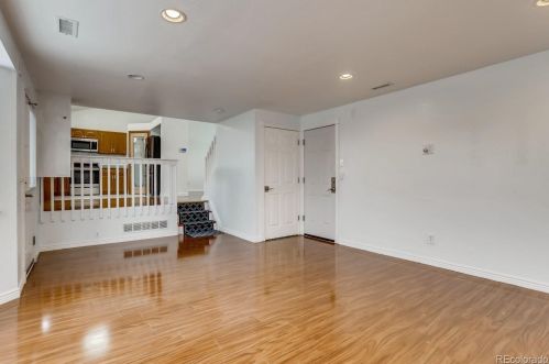 5262 Dearborn St, Denver CO 80239-6037 exterior