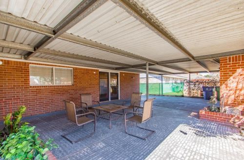 244 Bastrop St, Angleton TX 77515-4106 exterior