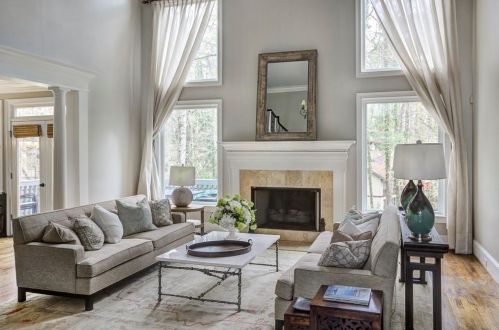 5175 Falcon Chase Ln, Atlanta GA  30342-2155 exterior
