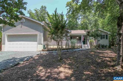 5 Mesquite Pl, Bybee, VA 22963-2439