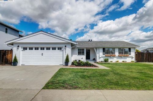 8491 Wicklow Ln, Pleasanton, CA 94568-1153