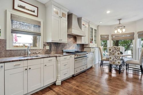 2313 Colonial Dr, Atlanta GA  30319-3806 exterior