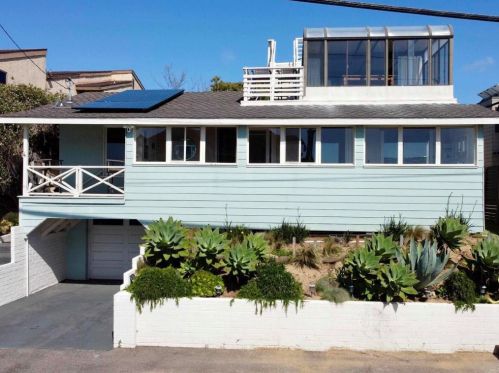1327 Neptune Ave, Encinitas, CA 92024-1432