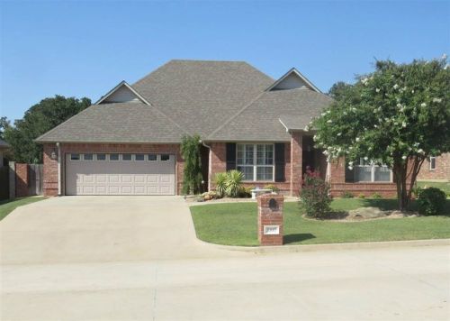 1007 Stone Creek Dr, Ardmore, OK 73401-1462