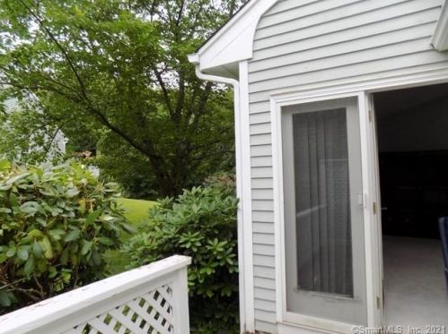 400 Larkspur Farm Rd, Torrington CT  06790-8020 exterior
