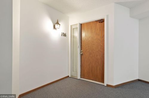 4165 Hilltop Pt, Saint Paul, MN 55123-1494