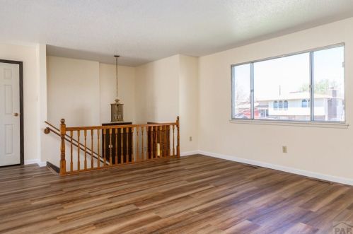 112 La Rochelle Dr, Pueblo, CO 81005-3356