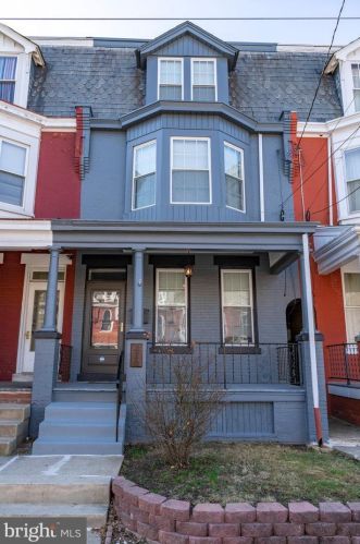 220 Clay St, Lancaster, PA 17602-2082