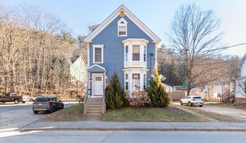 144 Valley St, Laconia, NH 03246-2565