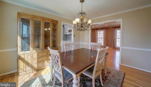 1900 Autumn Ridge Cir, Silver Spring MD 20906-5826 exterior