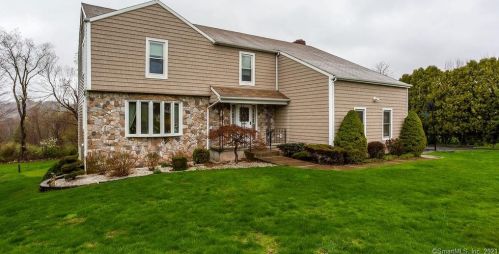 27 High Meadow Ln, Middlefield, CT 06455-1269