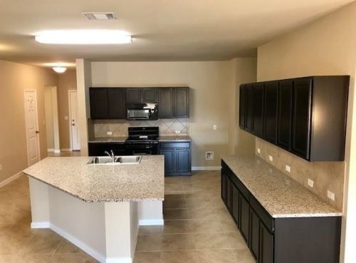 433 Kingfisher Ln, Uhland TX  78640 exterior