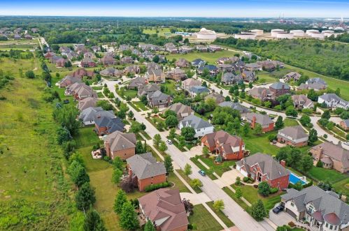 12465 Thornberry Dr, Lemont IL  60439-4616 exterior