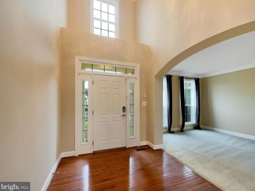 18947 Highland Park Dr, Triangle VA  22172-2067 exterior