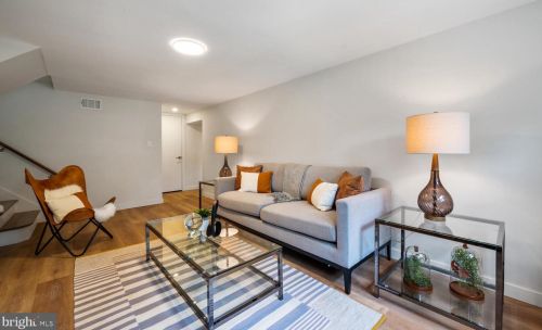 150 Loomis Ct, Princeton NJ  08540-3439 exterior