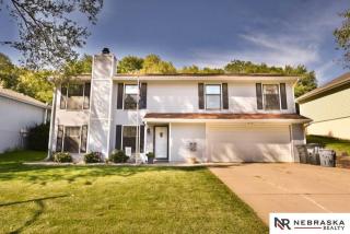 3354 Tammy St, Bellevue, NE 68123-2607