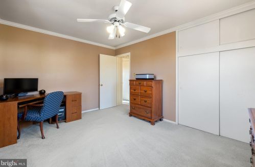 5209 Light St, Springfield VA  22151-2522 exterior