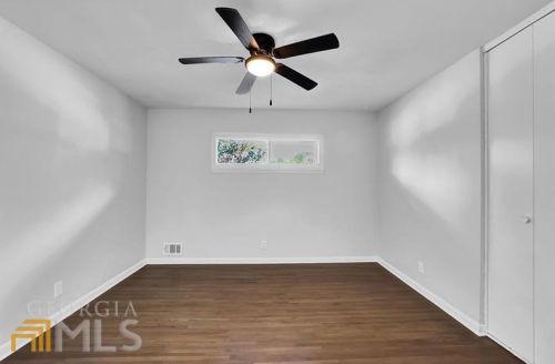 3007 Dogwood Dr, Atlanta GA  30344-3905 exterior