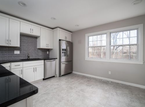 2 Creekwood Ln, Cincinnati OH 45237-1714 exterior