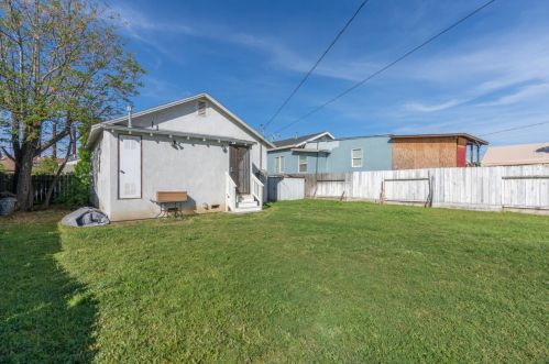 835 I St, Los Banos CA  93635-4310 exterior