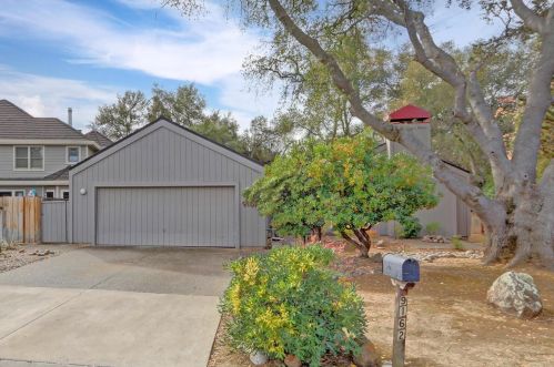 9162 Lariat Ct, Fair Oaks, CA 95628-4114