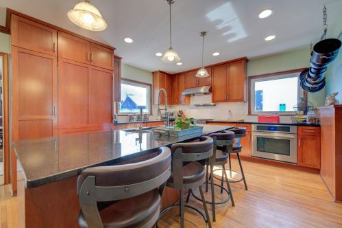 1206 Bayard Ave, Saint Paul MN  55116-1637 exterior