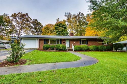 1012 Redding Rd, Asheboro, NC 27203-6606