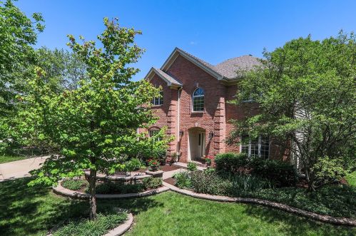 2608 Winter Park Dr, Naperville, IL 60565-5331