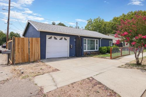 16 Louie Ave, Lodi, CA 95240-1222
