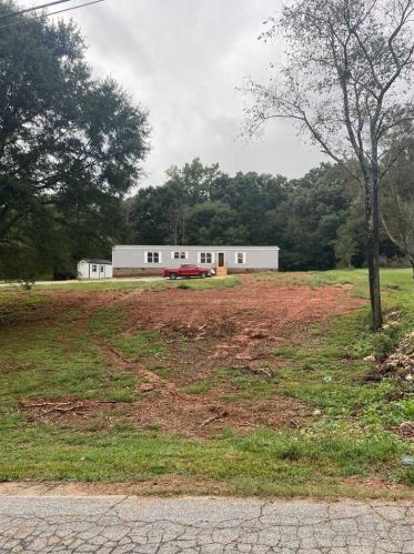 278 Foothills Dr, Hartwell, GA 30643-3844
