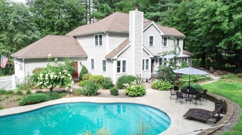 43 Jambard Rd, Hollis, NH 03049-6521