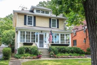 425 Provident Ave, Northfield, IL 60093-2426