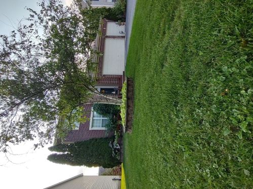 412 Merry Oaks Rd, Streamwood, IL 60107-2192