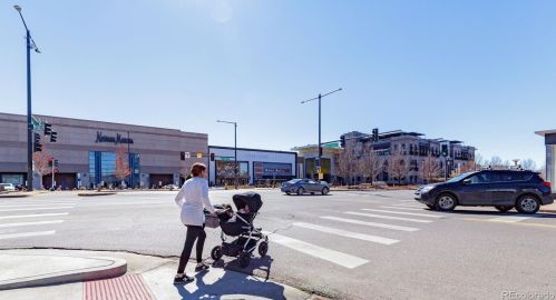 2 Adams St, Denver CO  80206-5724 exterior