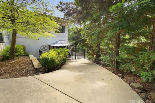 3383 Canyon Oaks Ter, Chico CA  95928-4029 exterior