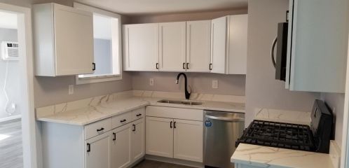 7216 Southeastern Ave, Hammond, IN 46324-2132