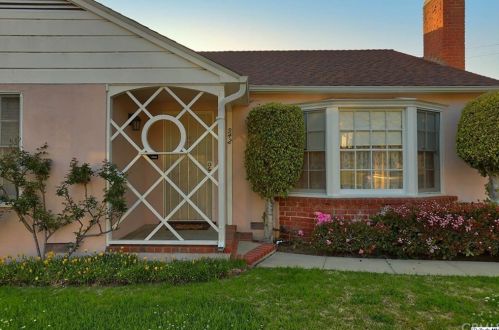 942 Verdugo Circle Dr, Glendale, CA 91206-1534