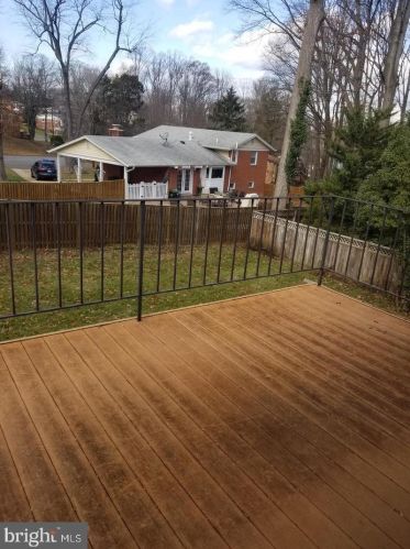 3910 Forest Grove Dr, Annandale VA  22003-1960 exterior
