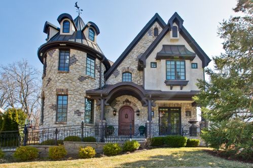 820 Santa Maria Dr, Naperville, IL 60540-7411