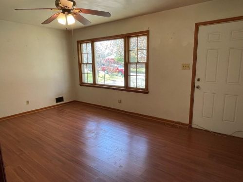 3131 Holbrook Dr, Marietta, GA 30060-6131