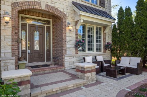 774 Chatham Ave, Elmhurst, IL 60126-4527
