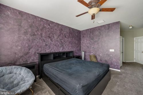 428 Timberlake Dr, Trenton NJ  08618-1475 exterior