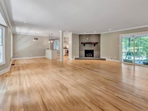2836 Briarglen Dr, Atlanta, GA 30340-5008