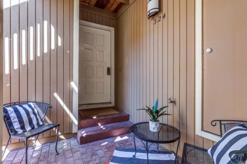 324 Blanchard Ln, Benicia, CA 94510-2745