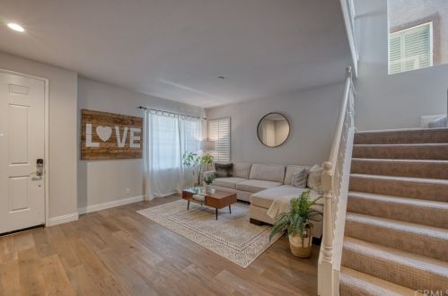 3366 Aries Ct, Santa Ana, CA 92704-8309