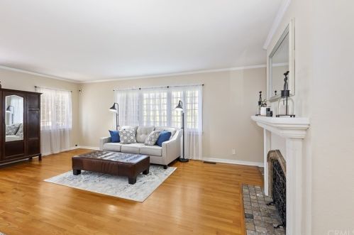 6410 Palm Ave, Riverside CA  92506-2313 exterior