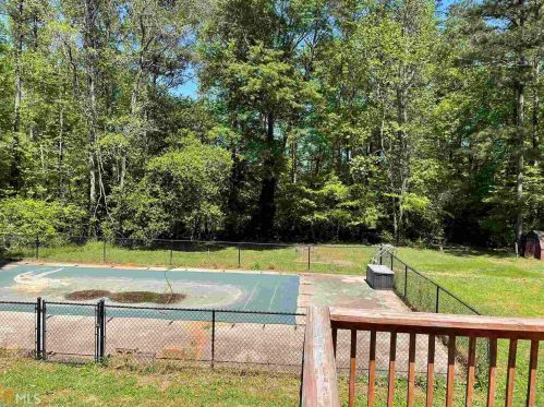 30 Dogwood Ln, Mcdonough, GA 30253-5555