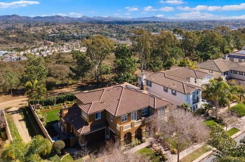 773 Lynwood Dr, Encinitas, CA 92024-2389