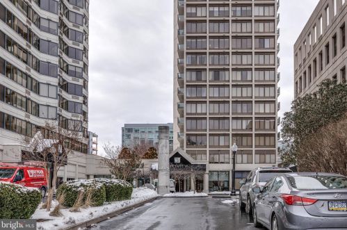 2001 Hamilton St, Philadelphia PA  19130-4298 exterior